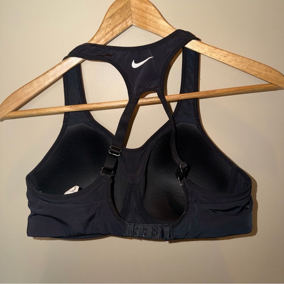 Nike Sports Bra Black Adjustable Racerback, Supportive Fit - Picture 2 of 2